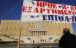 Die griechische Opposition empfindet die Regierungspolitik als «Troika-Memorandum-Diktatur». Foto: Orestis Panagiotou
