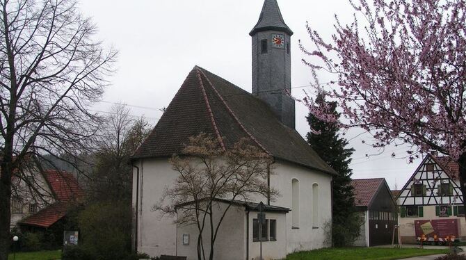 Kleine Kirche mit weit zurückreichender Geschichte und seltener Büchersammlung. Ohnastettens 2009 grundlegend sanierte Pankratiu