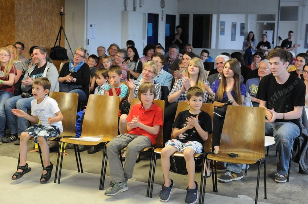 Bands der JMS live on stage