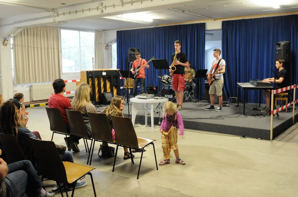 Bands der JMS live on stage