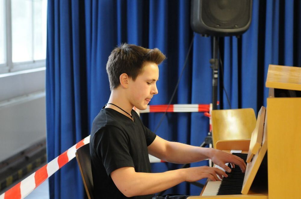 Bands der JMS live on stage