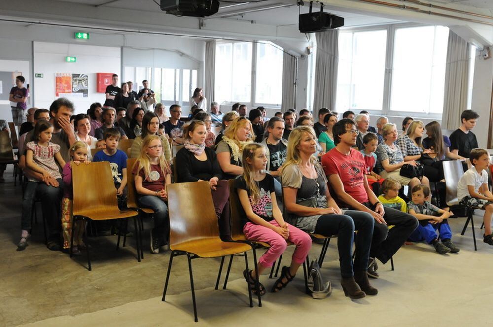 Bands der JMS live on stage