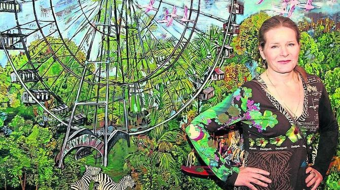 Gut zwei Monate hat die aus Bad Urach stammende Künstlerin an ihrem 2,20 Meter breiten farbintensiven Werk »Zebrarummel«, Öl auf