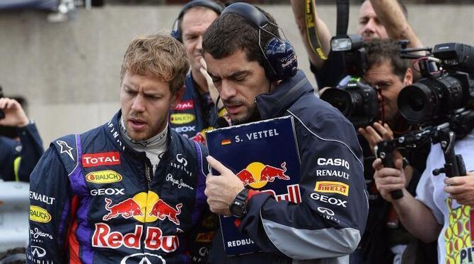 Die Nachricht vom Tod des Streckenpostens betrübt Sebastian Vettel . Foto: CJ Gunther