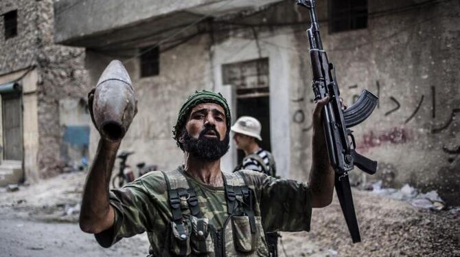 Ein Kämpfer der syrischen Rebellen. Archivbild Foto: Cesare Quinto