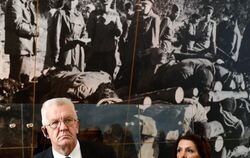 Bundesratspräsident Winfried Kretschmann und seine Frau in der Holocaust-Gedenkstätte Yad Vashem.