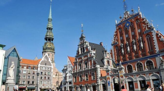 Der Rathausplatz der lettischen Hauptstadt Riga. Lettland kann zum 1. Januar kommenden Jahres den Euro einführen. Foto: Uwe Z