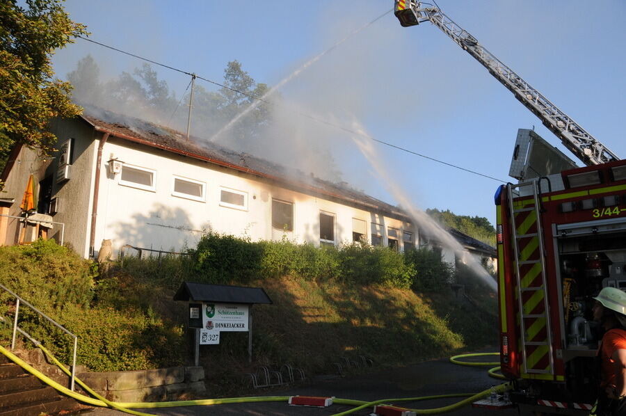 Großbrand zerstört Schützenhaus in Weilheim