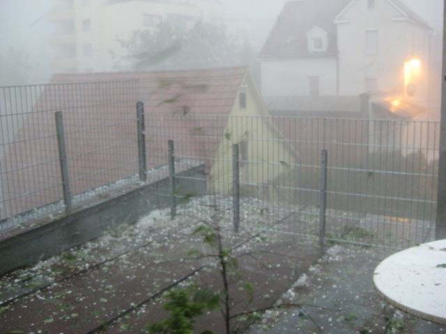 Hagelsturm verwüstet Reutlingen und Teile der Region