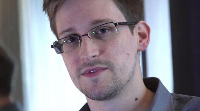 Nach mehr als einem Monat kann Edward Snowden die Transitzone des Moskauer Flughafens Scheremetjewo verlassen. Foto: Guardian