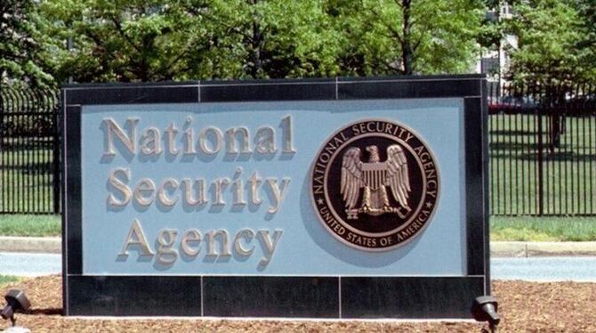 Das Logo des US-Geheimdienstes vor der NSA-Zentrale in Fort Meade, Maryland. Foto: epa/NSA