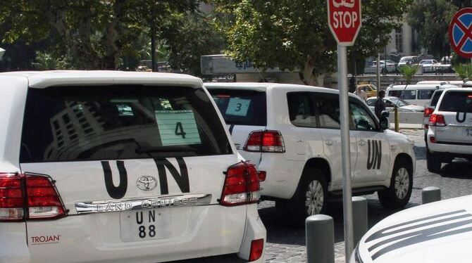 Die Wagen der UN-Inspekteure verlassen Damaskus. Foto: epa/str