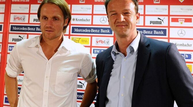 Thomas Schneider (links) ist Stuttgarts neuer Coach. FOTO: DPA