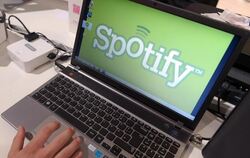Unternehmensangaben zufolge hören Spotify-Nutzer durchschnittlich pro Tag zwei Stunden lang Musik. Foto: Rainer Jensen