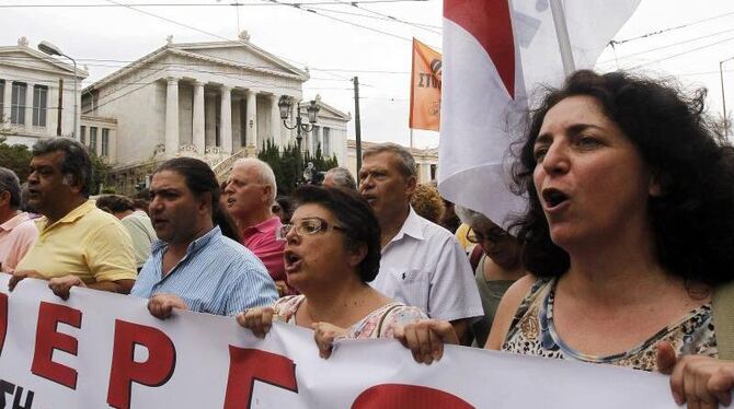 Demonstrierende Lehrer im Zentrum von Athen. Foto: Orestis Panagiotou