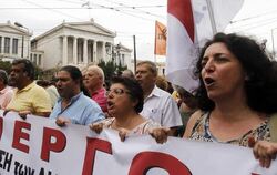 Demonstrierende Lehrer im Zentrum von Athen. Foto: Orestis Panagiotou