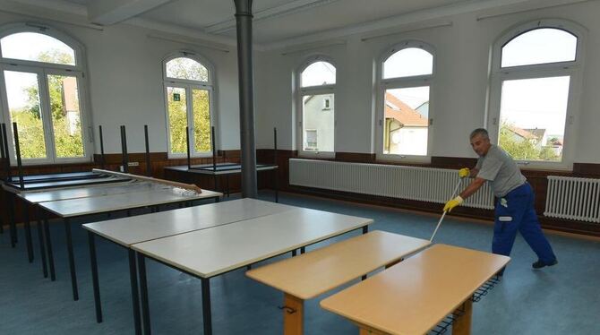 Alles blitzblank für die Eröffnung am morgigen Samstag: Die Dorfschule wird künftig von Vereinen und der Volkshochschule genutzt