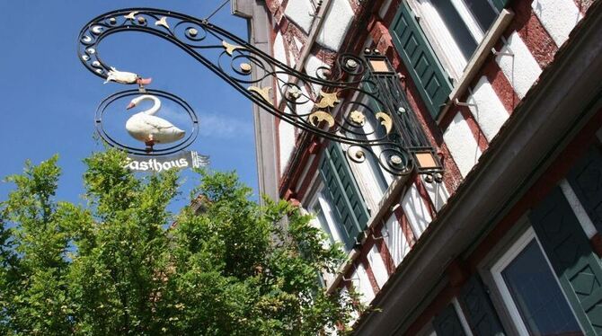 Gastronomie, Fachwerk und ländliches Idyll sollen Wohnmobilisten nach Nehren locken. In Mössingen gibt es schon einen Stellplatz Gastronomie, Fachwerk und ländliches Idyll sollen Wohnmobilisten nach Nehren locken. In Mössingen gibt es schon einen Stellplatz