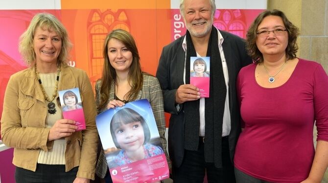 Unterstützen benachteiligte Kinder und Jugendliche (von rechts): Citykirche-Pfarrerin Sabine Drecoll, Günter Klinger (Geschäftsf