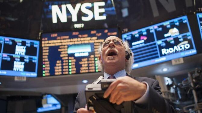 Für Twitter gibt es zum Start an der Börse viel Vorschusslorbeeren: Die Investoren reißen sich um die Aktie, die Einnahmen si