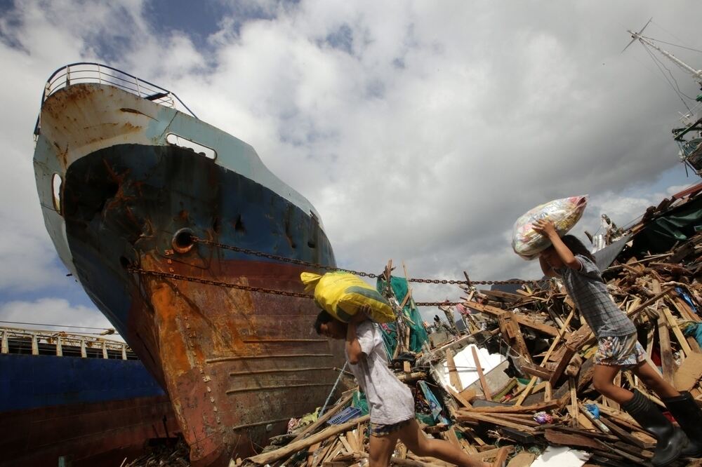 Taifun Haiyan verwüstet die Philippinen