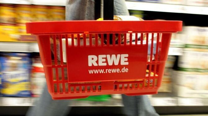 Die Supermarktkette Rewe hätte nach einem Urteil des Bundesgerichtshofs eine Rabattaktion nicht vorzeitig abbrechen dürfen. F