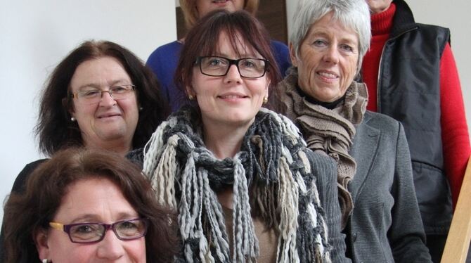 Fünf Frauen haben in Hohenstein die einjährige Ausbildung zur Sterbebegleiterin absolviert und hatten dabei auch viel zusammen g