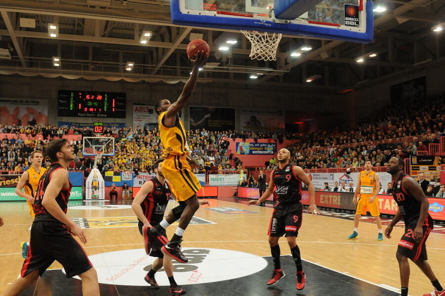 Walter Tigers Tübingen - s.Oliver Baskets Würzburg 65:82