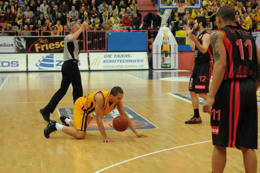 Walter Tigers Tübingen - s.Oliver Baskets Würzburg 65:82