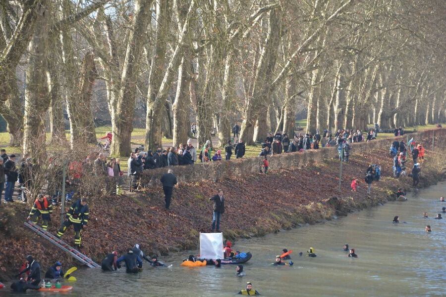 Neckarabschwimmen in Tübingen