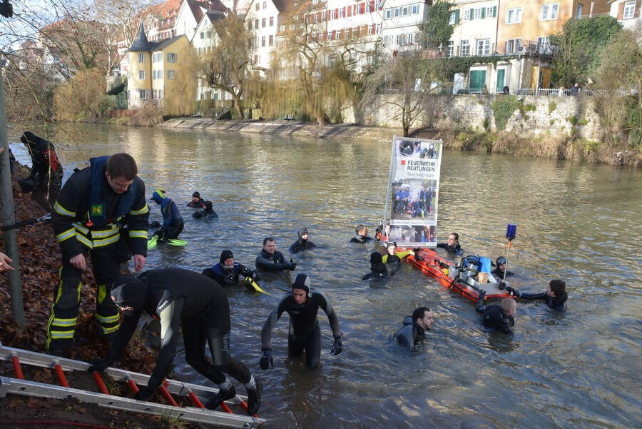 Neckarabschwimmen in Tübingen