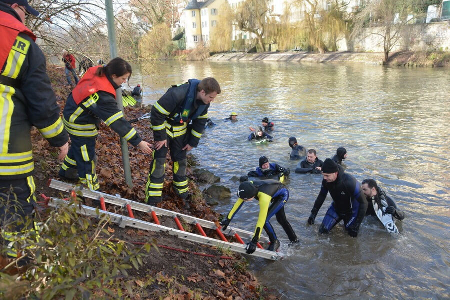 Neckarabschwimmen in Tübingen