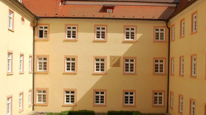 Sehenswert: das Kloster Mariaberg mit dem Kreuzgarten. Foto: pr