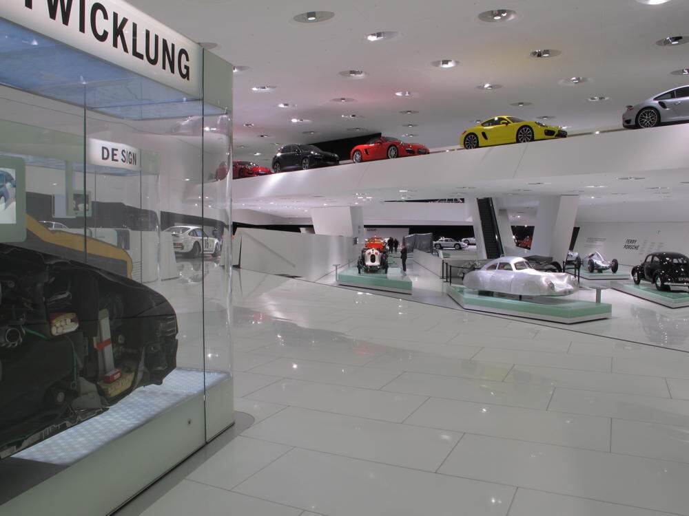 Porsche-Museum feiert fünften Geburtstag