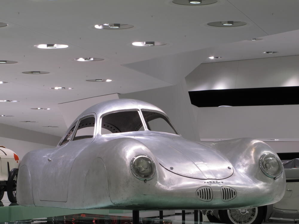 Porsche-Museum feiert fünften Geburtstag Porsche-Museum feiert fünften Geburtstag