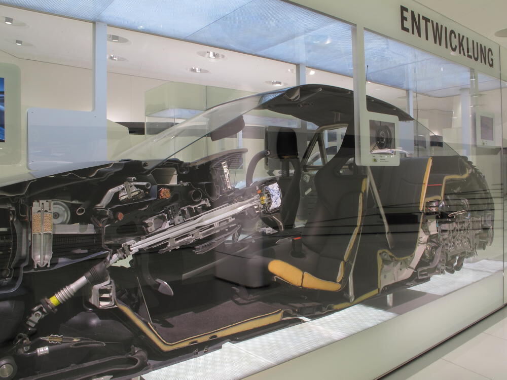 Porsche-Museum feiert fünften Geburtstag