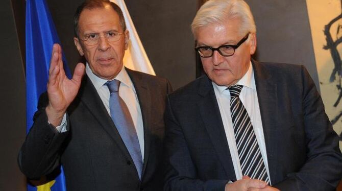 Bundesaußenminister Frank-Walter Steinmeier (r) und sein russischer Amtskollege Sergej Lawrow in München. Foto: Andreas Geber