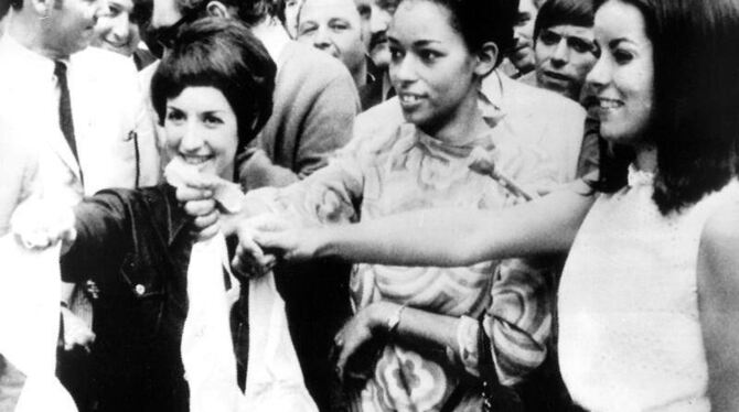 Anti-BH-Demonstration 1969 in Chicago: Sich des Büstenhalters zu entledigen, galt Ende damals als symbolischer Befreiungsakt