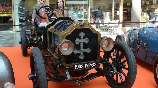 Die 14. Retro Classics präsentiert bis zum Sonntag über 3000 alte Fahrzeuge.