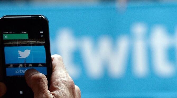 Auf Smartphones meldete die Twitter-App am Morgen: »Nutzer konnte nicht geladen werden.«. Foto: Andrew Gombert