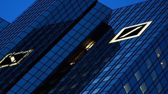 Die Deutsche Bank hat die Durchsuchung bestätigt. Foto: Arne Dedert
