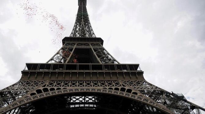 Kein modernes Gebäude in Paris darf den Eiffelturm überragen.