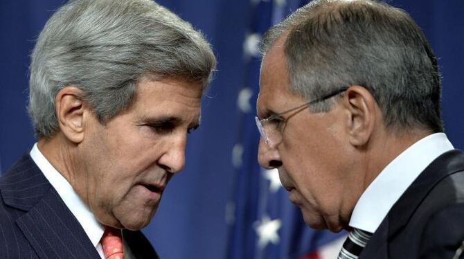 Kerry und Lawrow: Der Gesprächsfaden soll nicht abreißen. Foto: Martial Trezzini