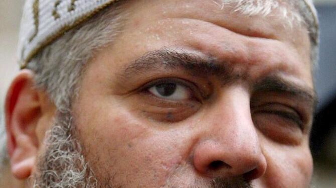 In Großbritannien saß Abu Hamsa al-Masri schon wegen Hass-Aufrufen und Mordanschlägen in Haft. Er hatte im Norden Londons ein