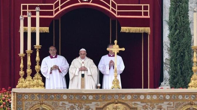 Papst Franziskus im Gebet. Foto: Ettore Ferrari