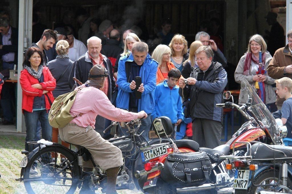 30. Oldtimer- und Dampfmaschinenfest Dottingen 2014