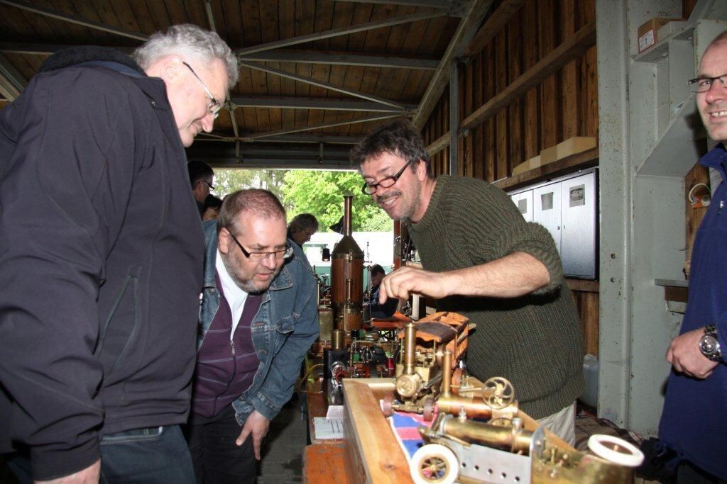 30. Oldtimer- und Dampfmaschinenfest Dottingen 2014