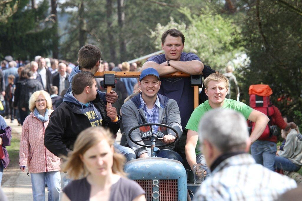 30. Oldtimer- und Dampfmaschinenfest Dottingen 2014