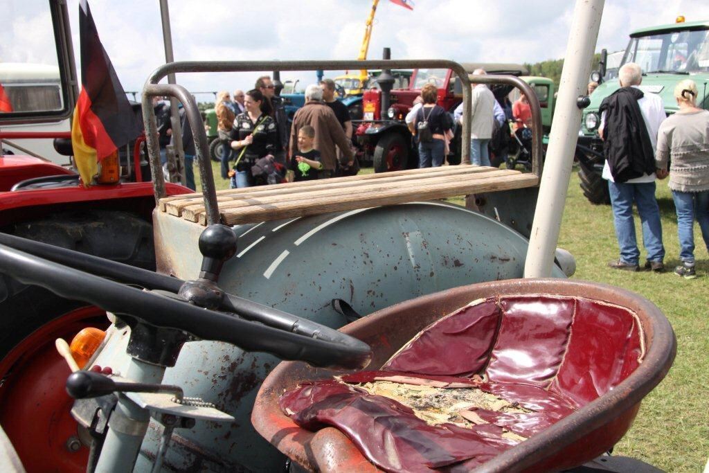 30. Oldtimer- und Dampfmaschinenfest Dottingen 2014