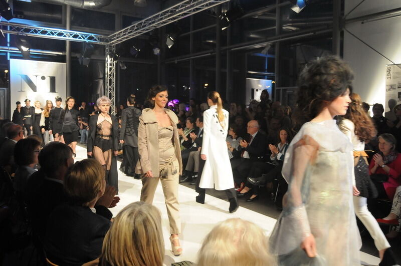 Modenschau Metzinger Modeschüler Audi-Zentrum Reutlingen 2014